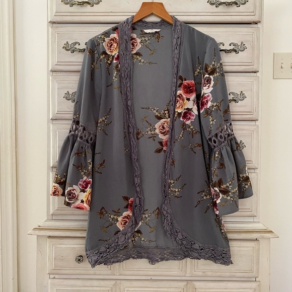 Vici Tops - Vici Floral Kimono
